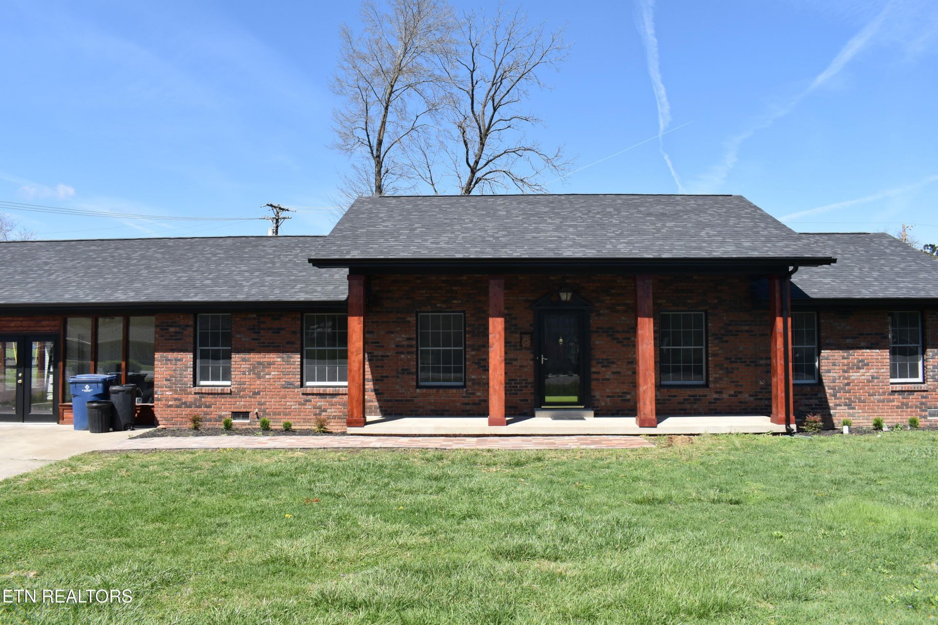 3306 W Cumberland Ave, Middlesboro, KY 40965 Main Photo