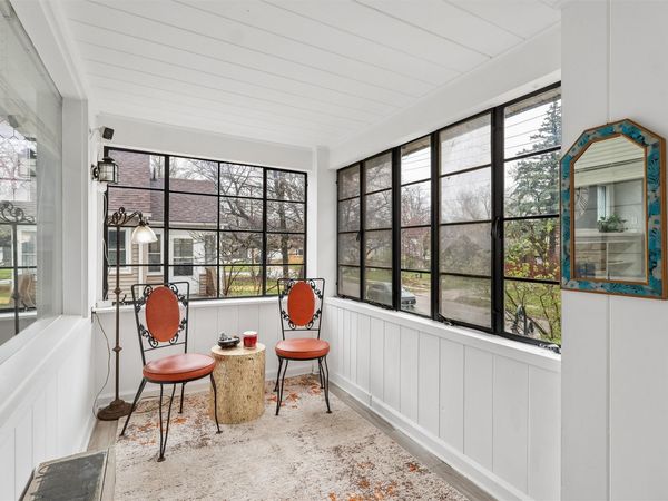 740 34th Street , Des Moines, IA 50312