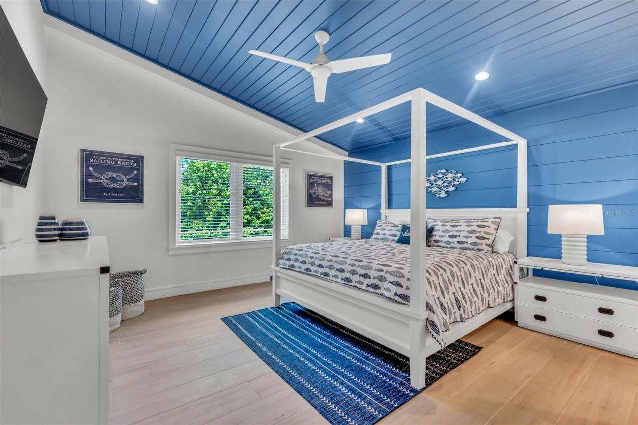 2208 Avenue A, Bradenton Beach, FL 34217 Photo