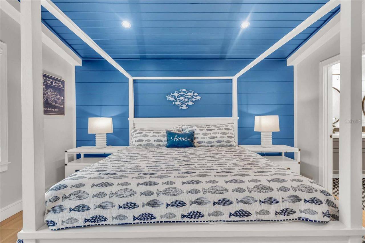 2208 Avenue A, Bradenton Beach, FL 34217 Photo