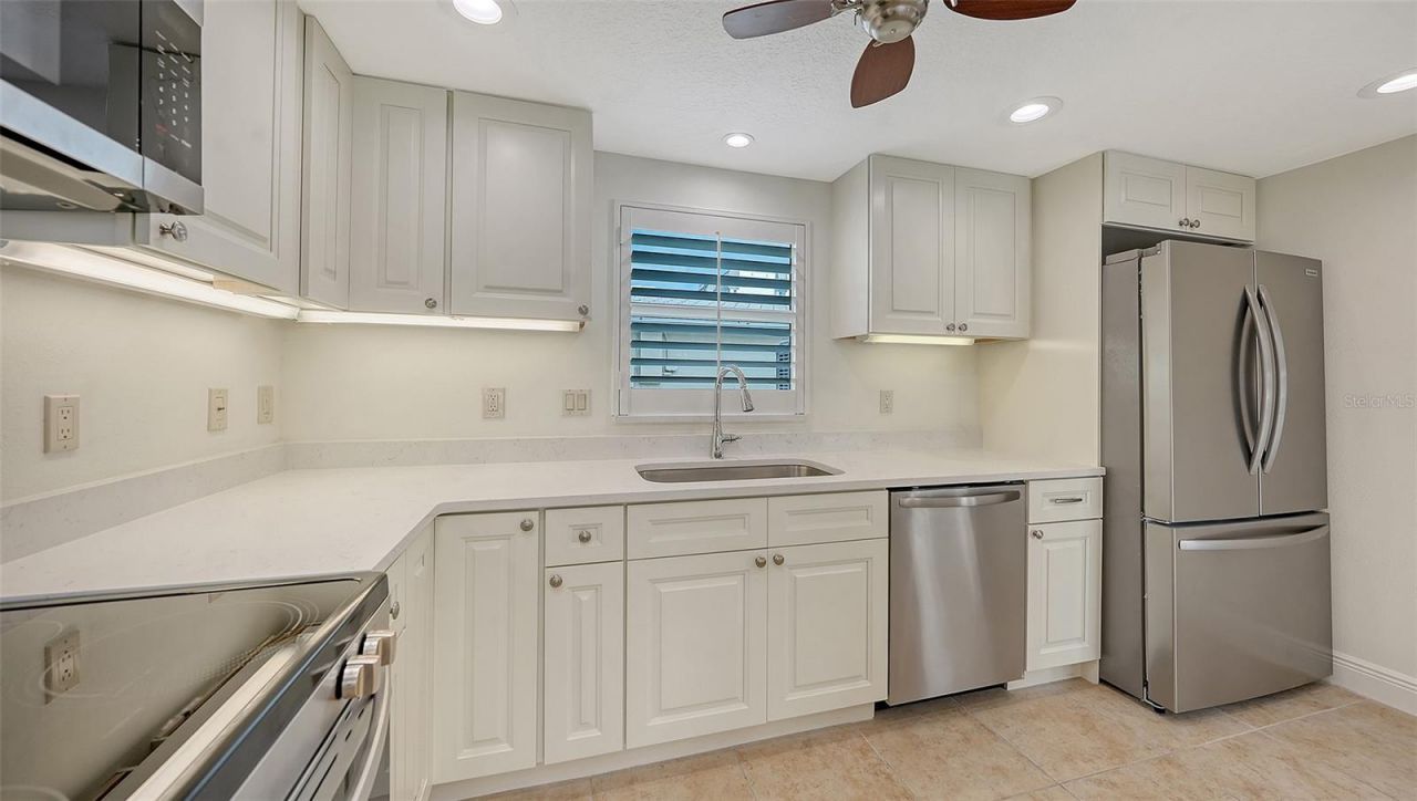 6140 Midnight Pass Road , Unit C-2, Sarasota, FL 34242 Photo