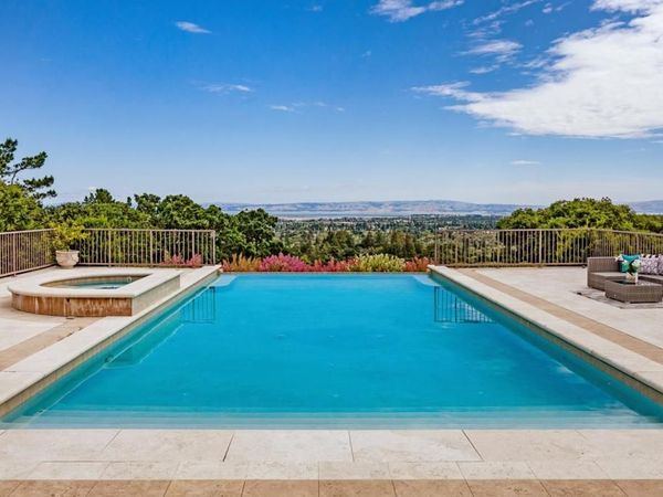 490 Las Pulgas Drive, Woodside, CA 94062