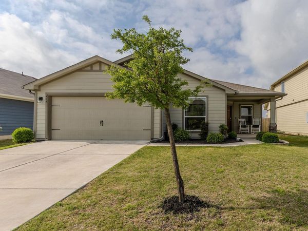 404 Cassandra DR , Hutto, TX 78634