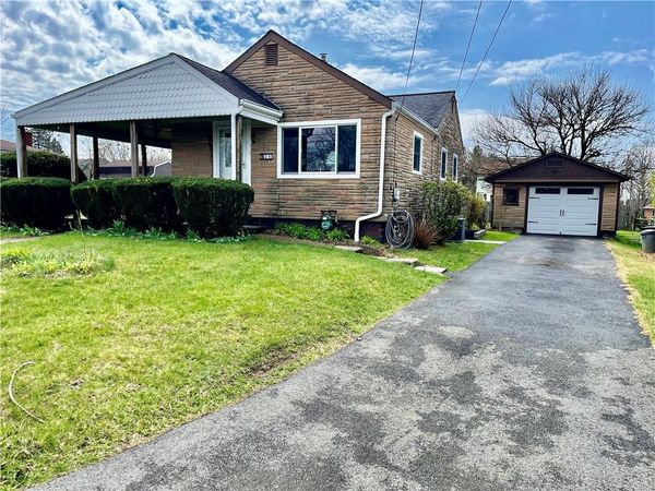 25 Andrews Ave, Jeannette, PA 15644