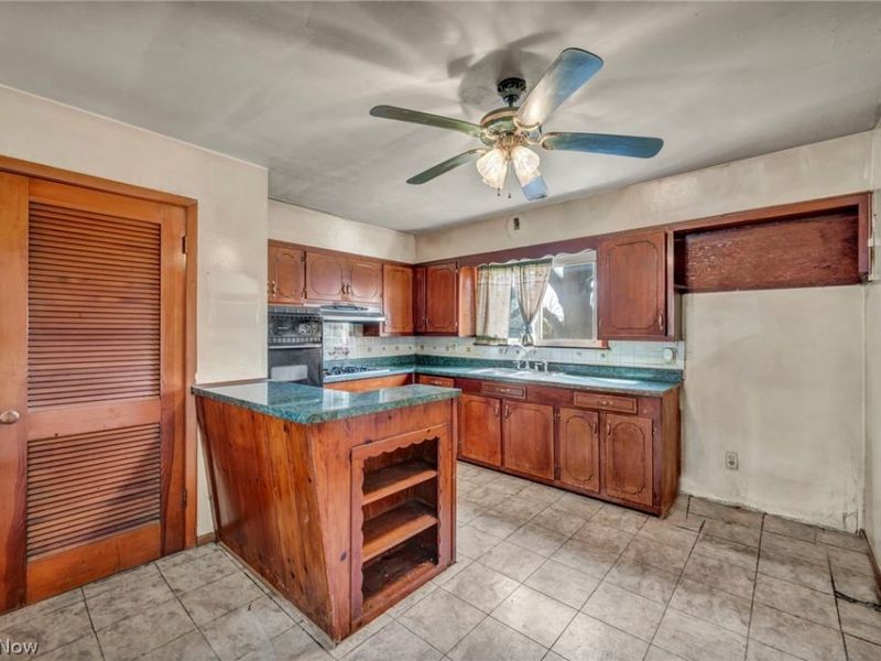 3144 Lost Nation Blvd, Willoughby, OH 44094 Photo 11