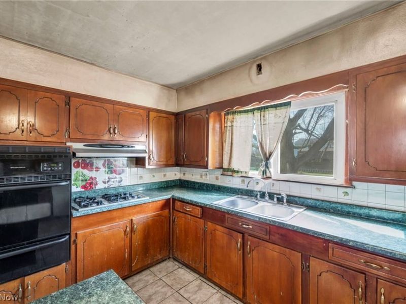 3144 Lost Nation Blvd, Willoughby, OH 44094 Photo 9