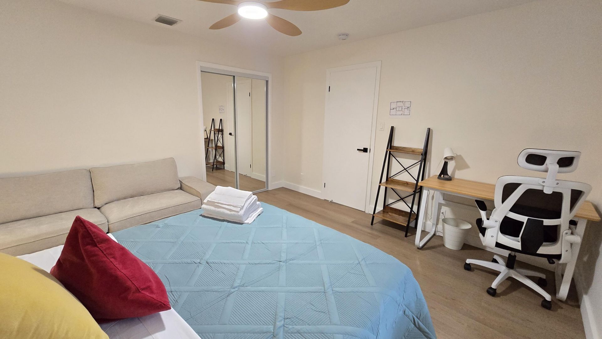 1236 NE 12th Avenue, Unit B, Fort Lauderdale, FL 33304 Photo