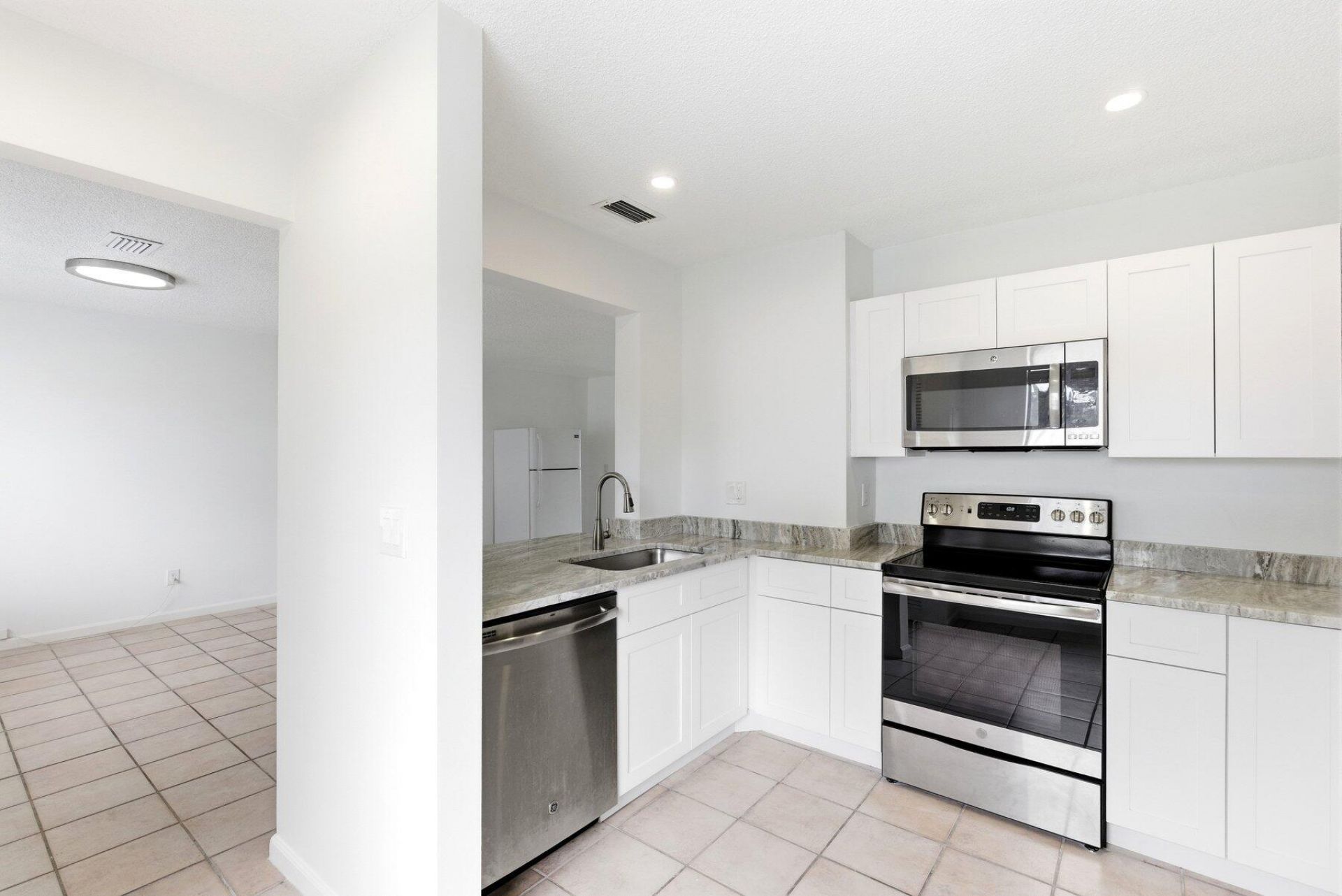 11319 Royal Palm Boulevard, Unit B-2, Coral Springs, FL 33065 Photo