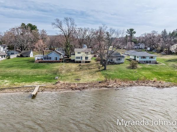 14661 Mercury Drive, Grand Haven, MI 49417