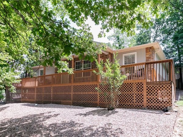 8 Winchester Lane , Bella Vista, AR 72715