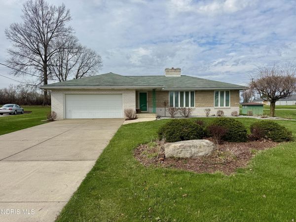 600 Sunset Drive , Upper Sandusky, OH 43351
