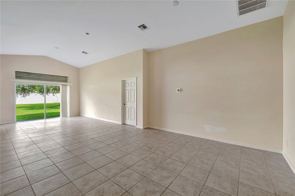 427 Lexington Avenue Sw, Vero Beach, FL 32962 Photo