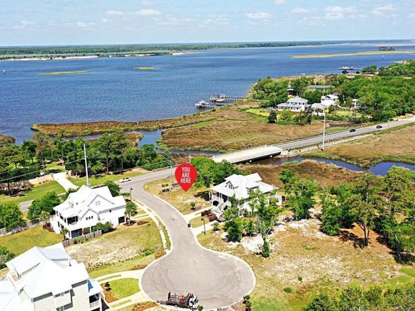 105 Mistiflower Court, Wilmington, NC 28412