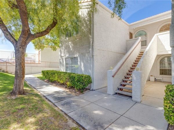1800 Edmond Street , Unit 130, Las Vegas, NV 89146