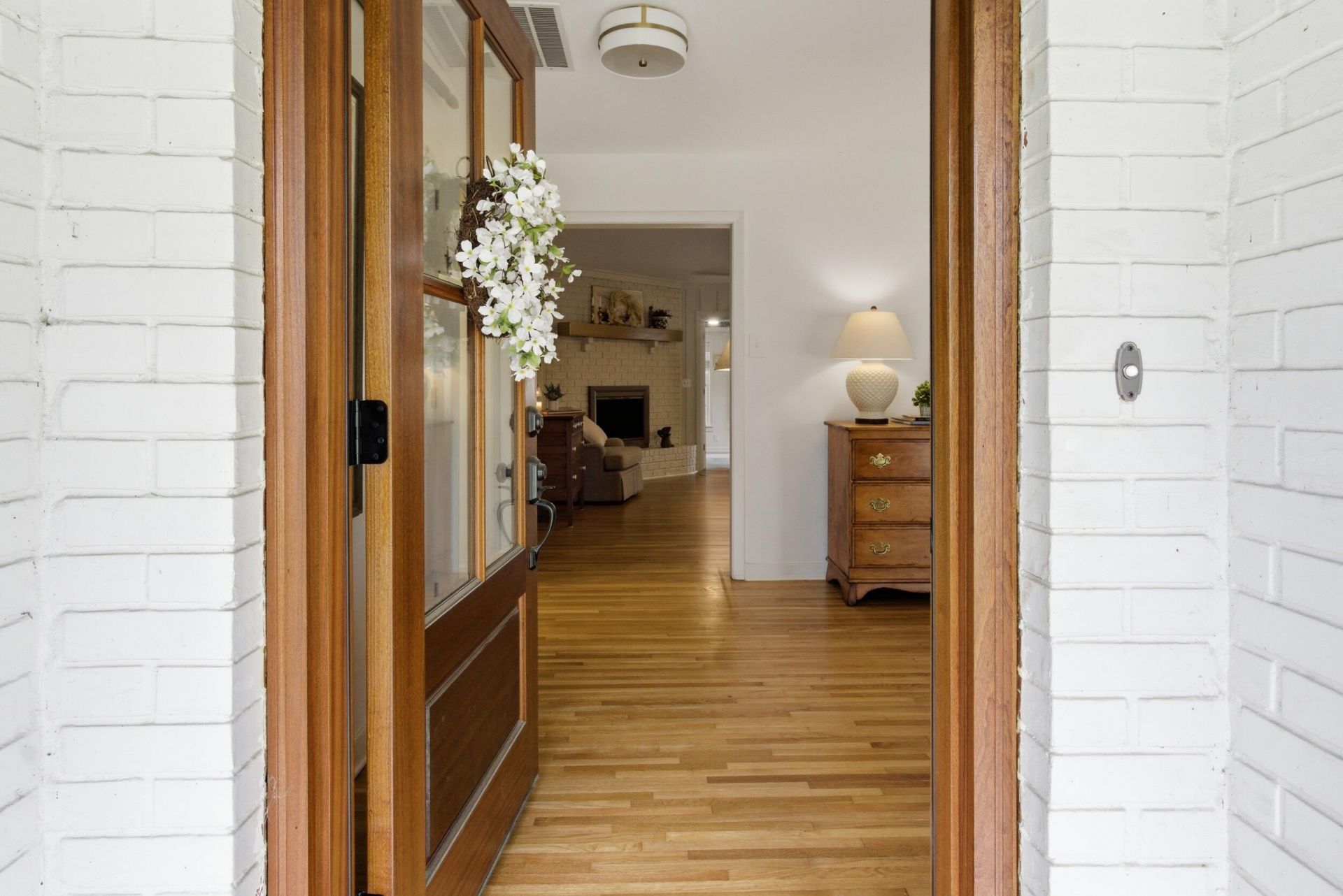 1721 Dartmoor Circle Photo 8