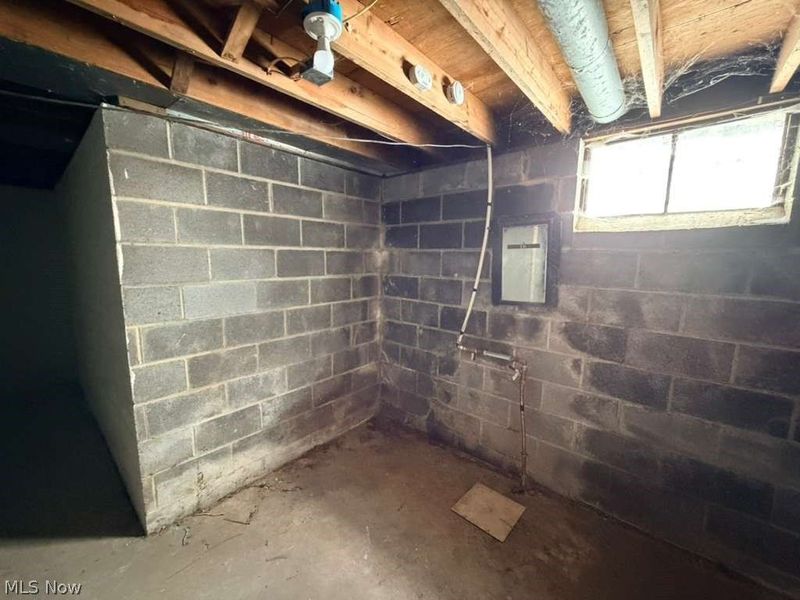 3060 Charles Carr Place, Cleveland, OH 44104 Photo 13