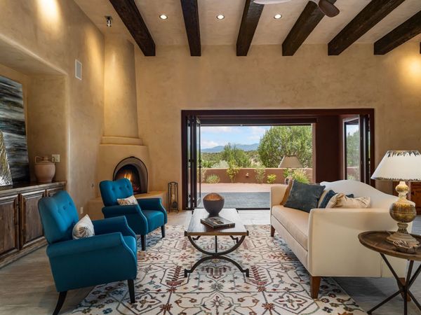 24 Calle Ventoso W, Santa Fe, NM 87506