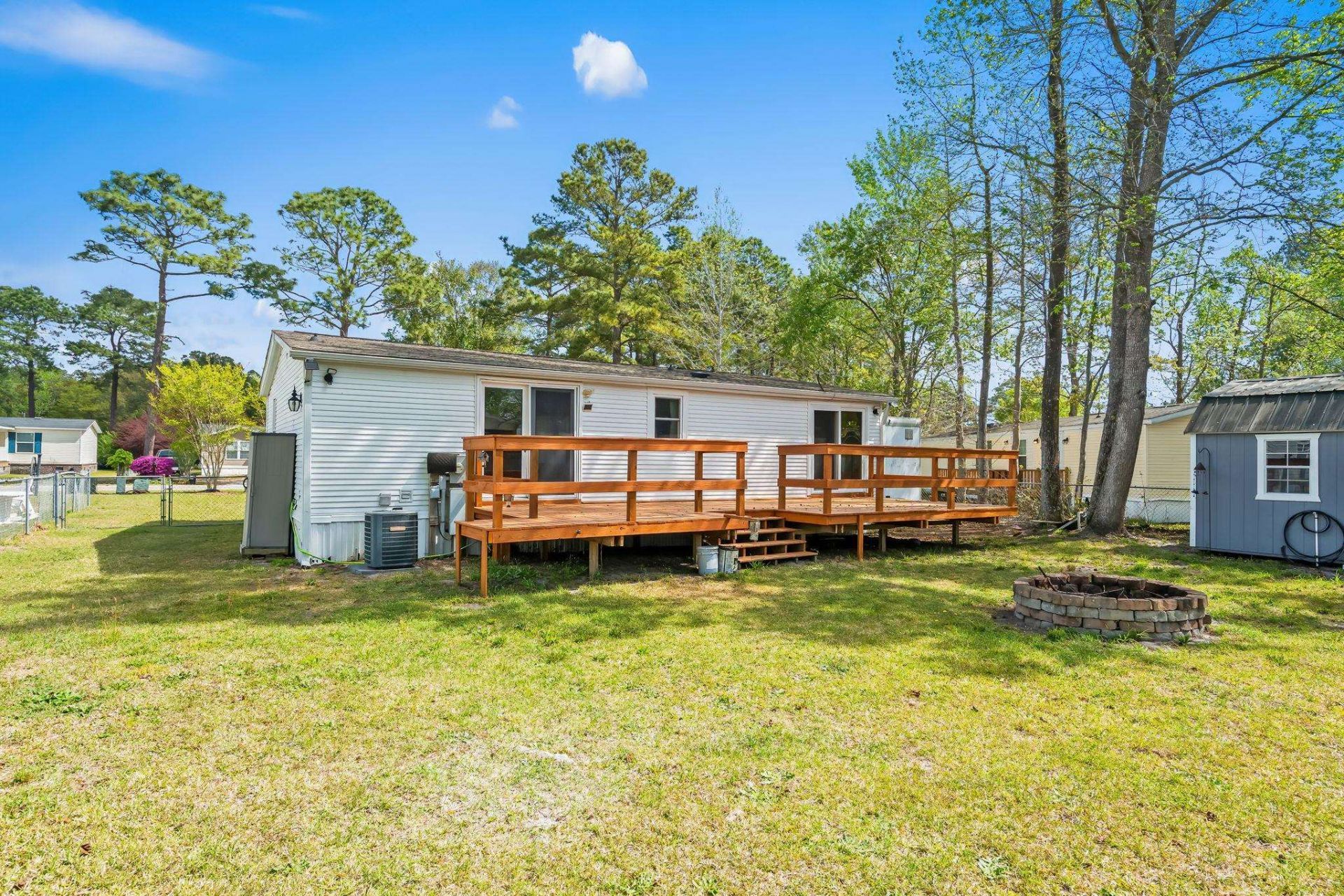 425 Sand Hill Dr. Photo 32