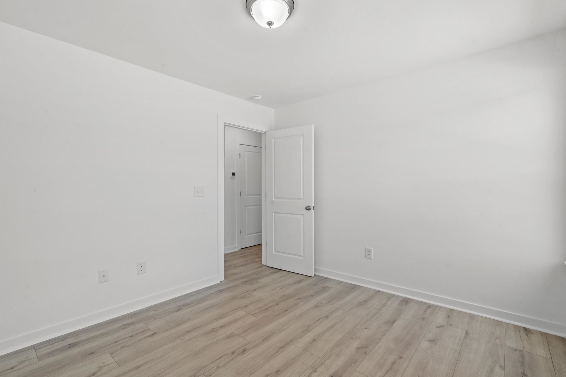 2832 Biscane Ct. Photo 12