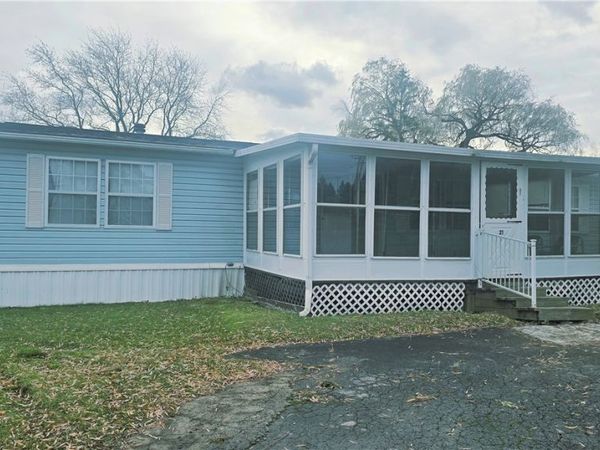 5041 Reiter Road, Unit 21, East Aurora, NY 14052