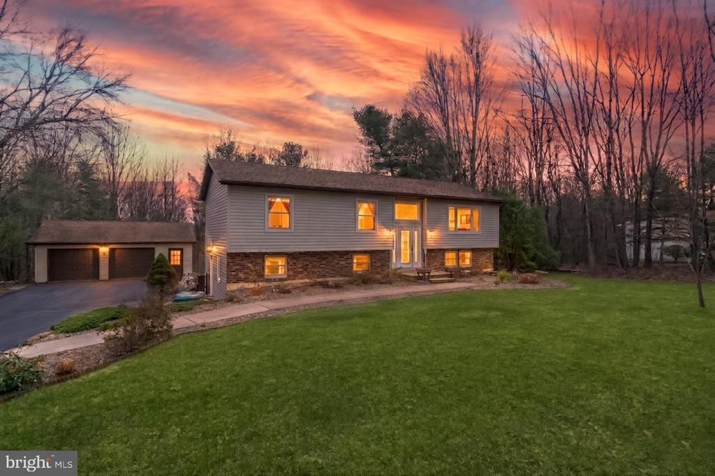 240 HORSESHOE DRIVE , PALMERTON, PA 18071