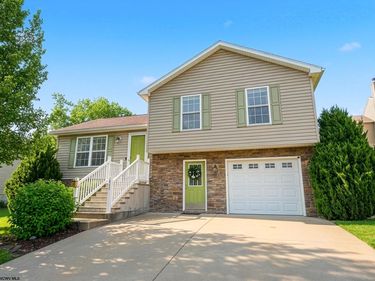 426 Oakmont Court, Morgantown, WV 26527