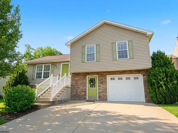 426 Oakmont Court, Morgantown, WV 26527