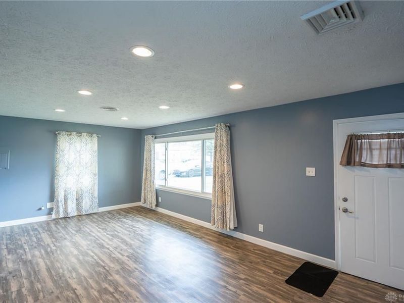 721 Bonnycastle Avenue, Englewood, OH 45322 Photo 5