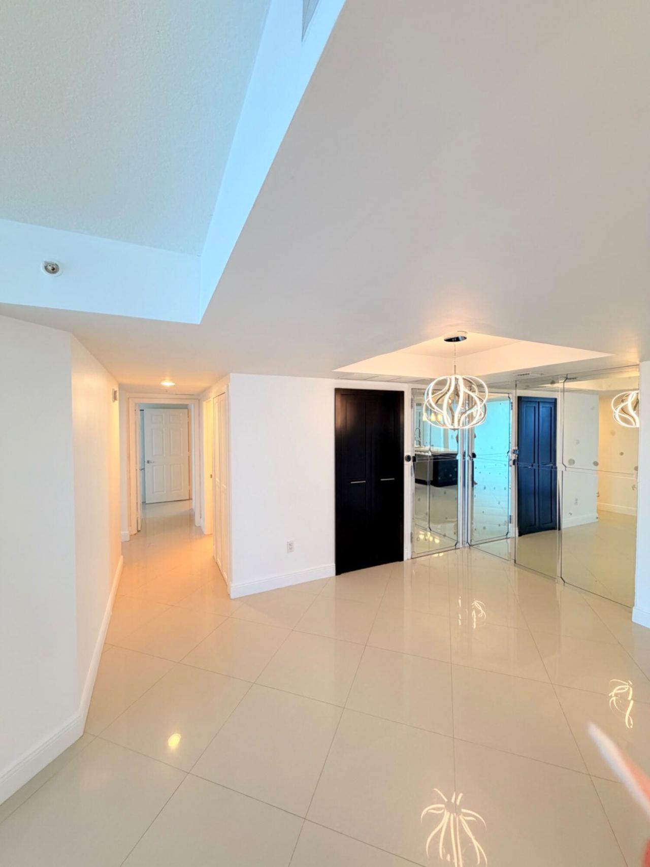 3232 Coral Way, Unit 1601, Miami, FL 33145 Photo