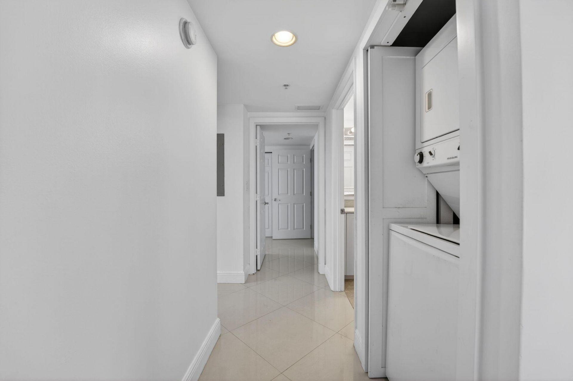 3232 Coral Way, Unit 1601, Miami, FL 33145 Photo