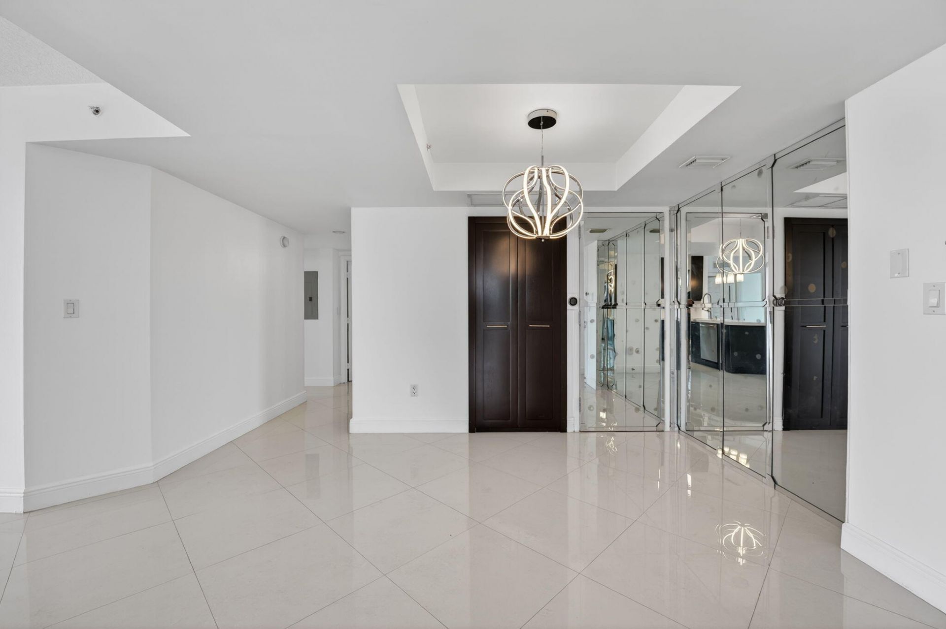 3232 Coral Way, Unit 1601, Miami, FL 33145 Photo