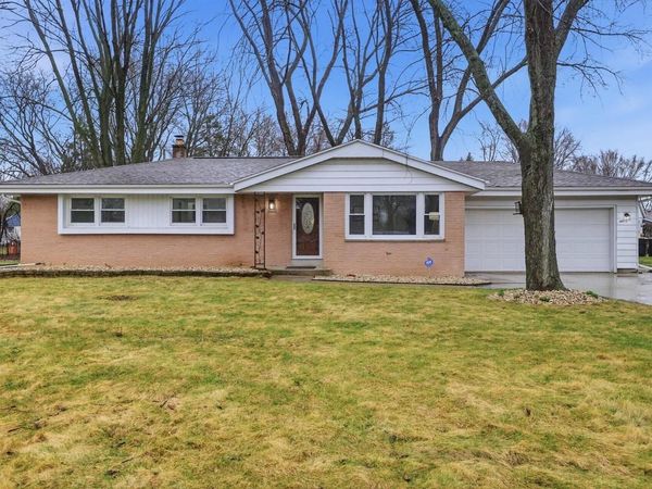4979 W Dean ROAD, Milwaukee, WI 53223
