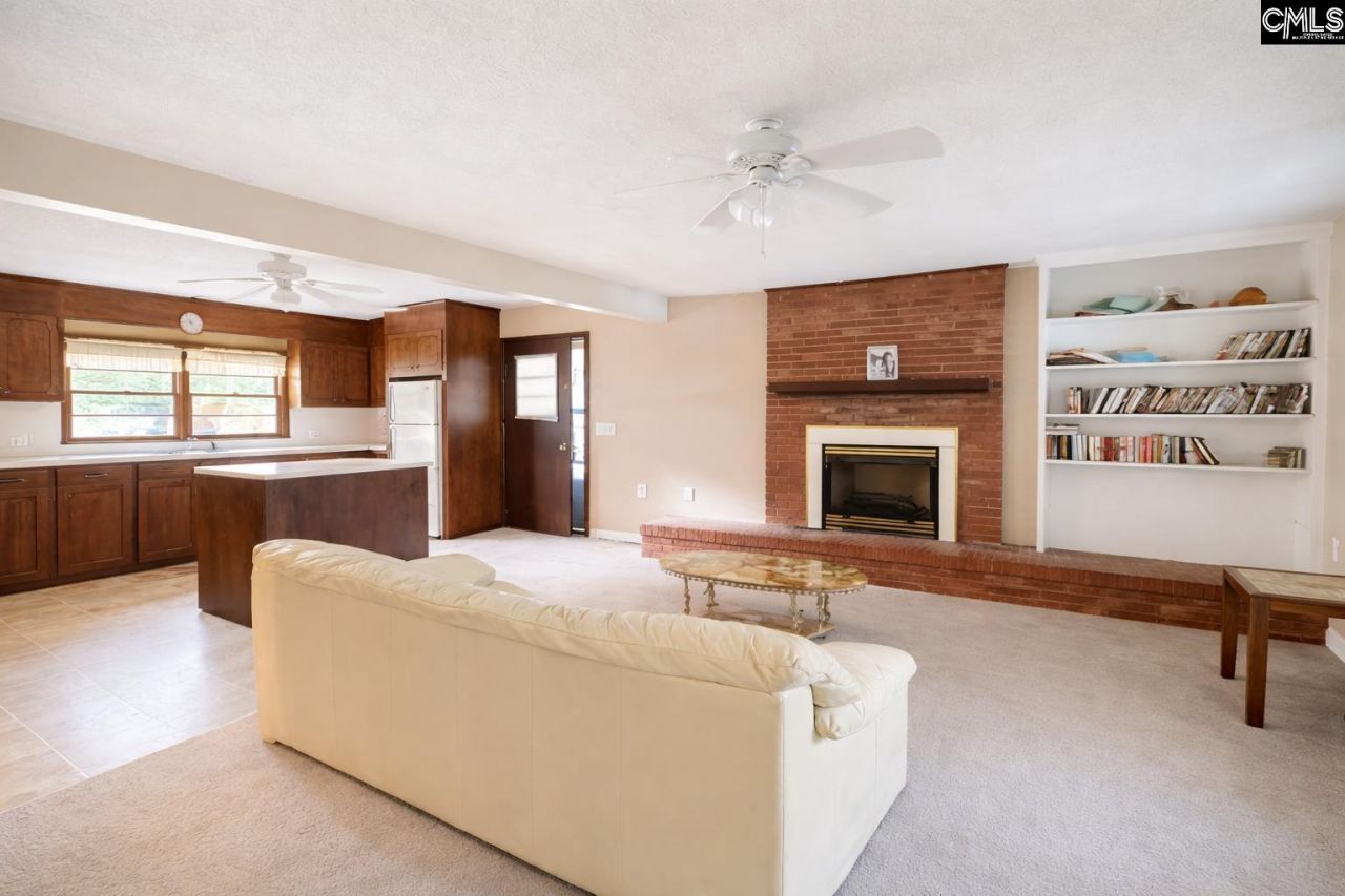 111 Saluda Shores Circle Photo 4