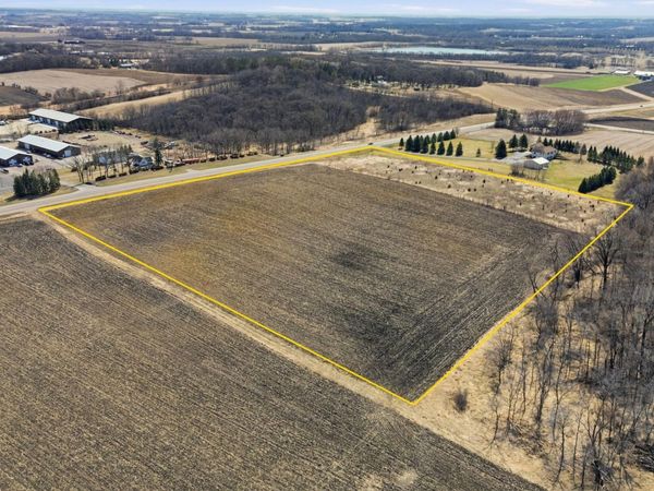 224xx Dodd Boulevard , Lakeville, MN 55044