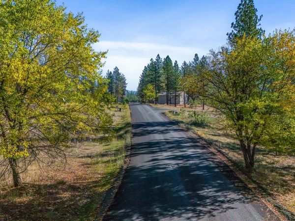 12321 Quail Run Way, Nine Mile Falls, WA 99026