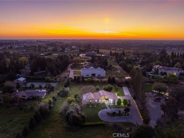 12235 Willow Avenue, Clovis, CA 93619