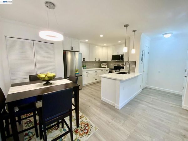 304 Hackamore Ln, Fremont, CA 94539