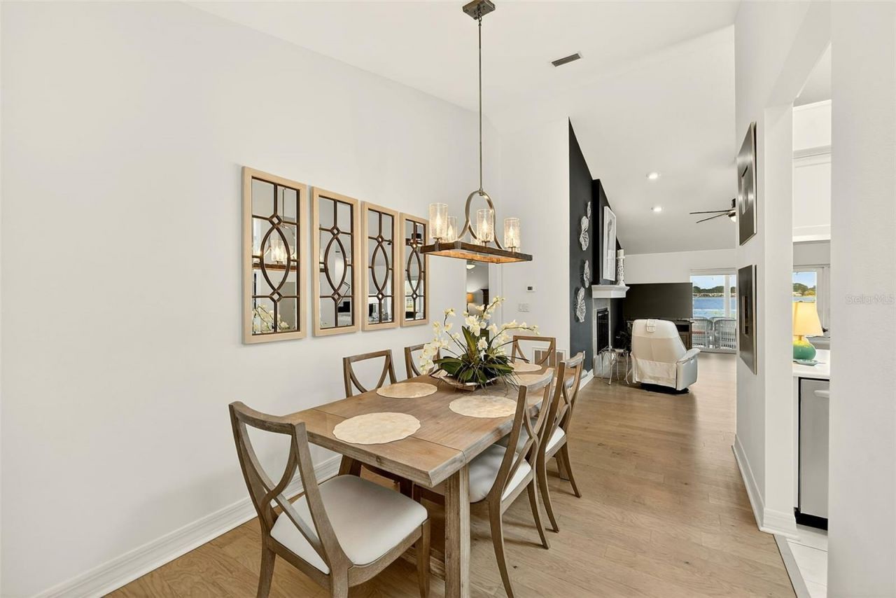 10976 Harborside Drive , Largo, FL 33773 Photo