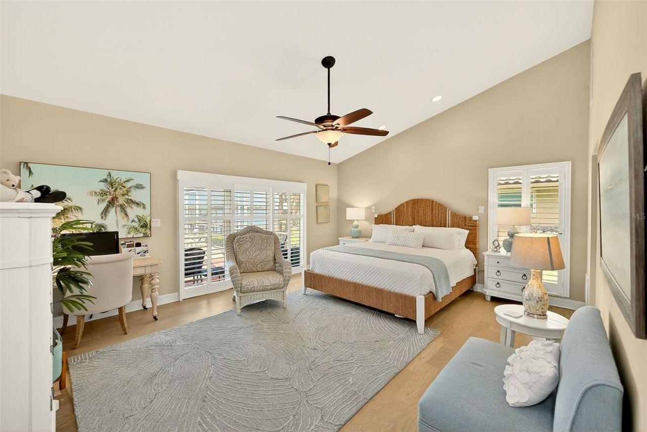 10976 Harborside Drive , Largo, FL 33773 Photo