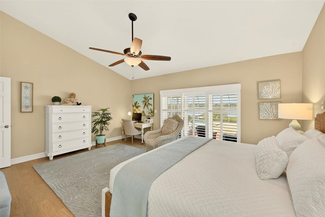 10976 Harborside Drive , Largo, FL 33773 Photo