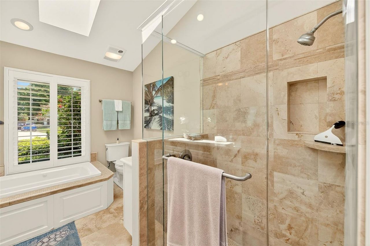 10976 Harborside Drive , Largo, FL 33773 Photo