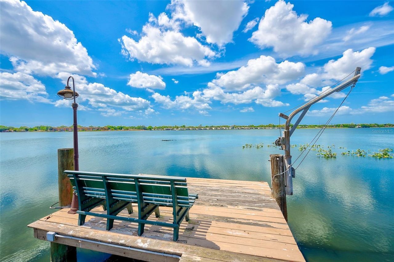 10976 Harborside Drive , Largo, FL 33773 Photo