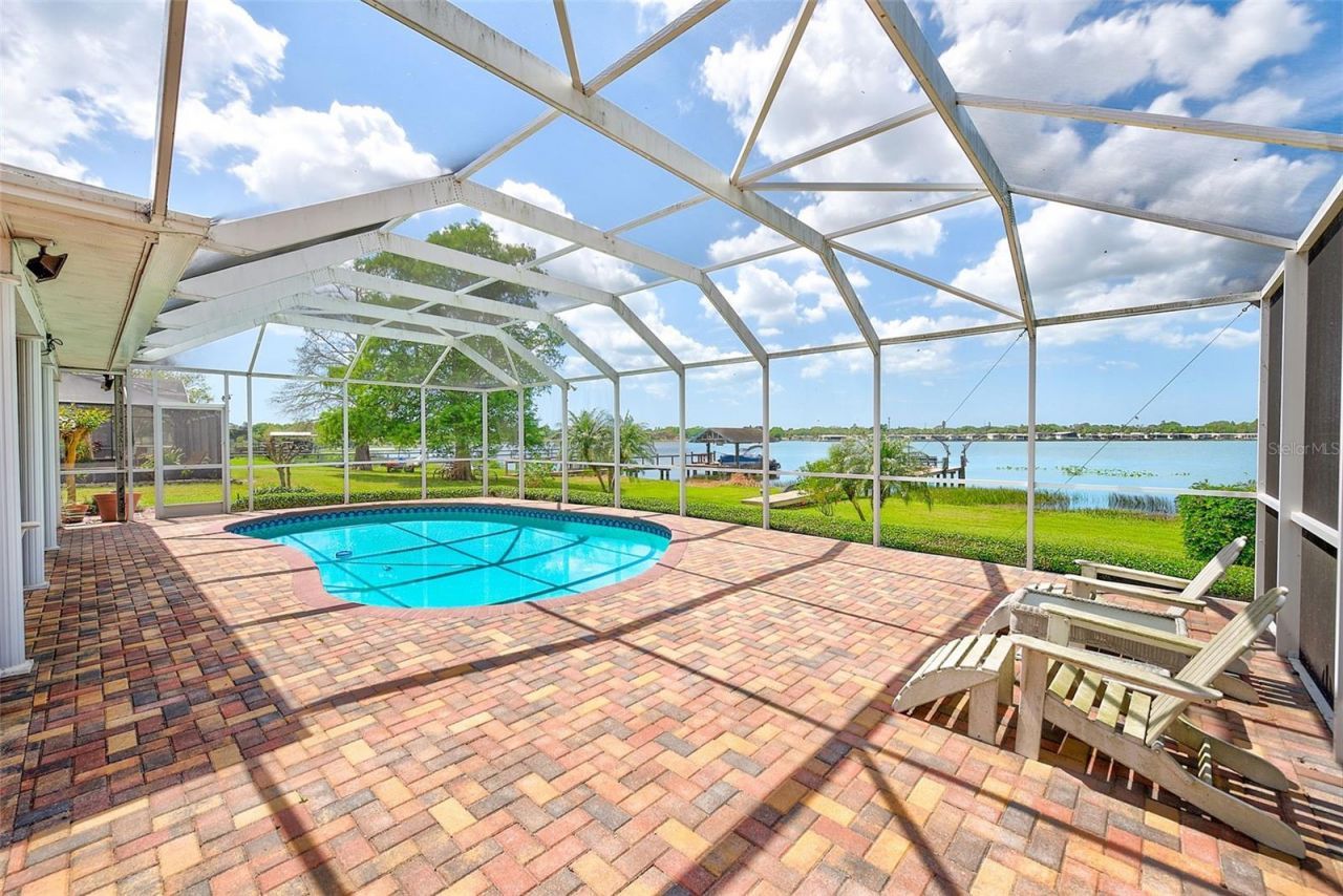 10976 Harborside Drive , Largo, FL 33773 Photo