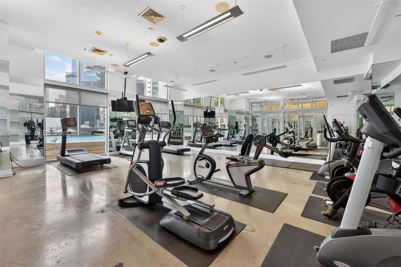 90 SW 3rd St , Unit 1105, Miami, FL 33130 Photo