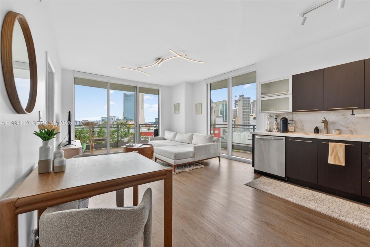 90 SW 3rd St, Unit 1105, Miami, FL 33130 Photo