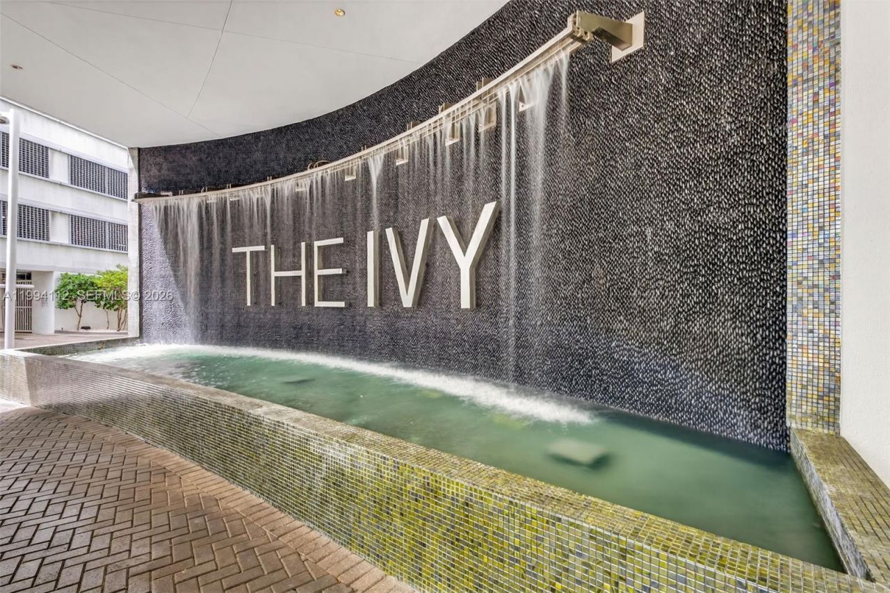 90 SW 3rd St, Unit 1105, Miami, FL 33130 Photo