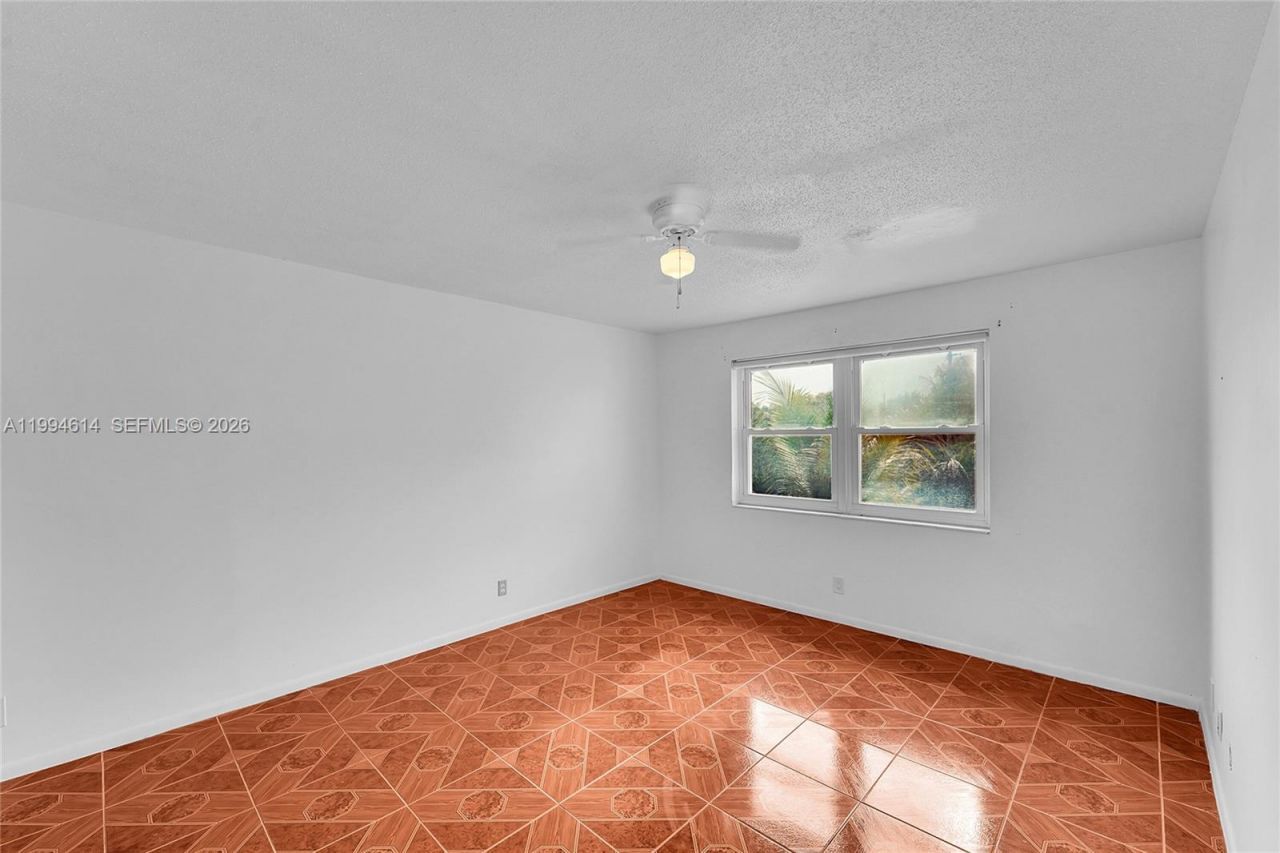 3090 NW 46th Ave , Unit 212C, Lauderdale Lakes, FL 33313 Photo