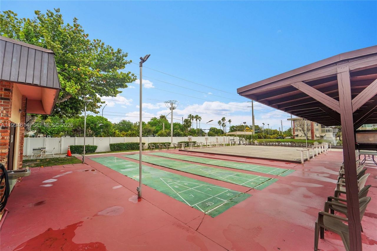 3090 NW 46th Ave , Unit 212C, Lauderdale Lakes, FL 33313 Photo