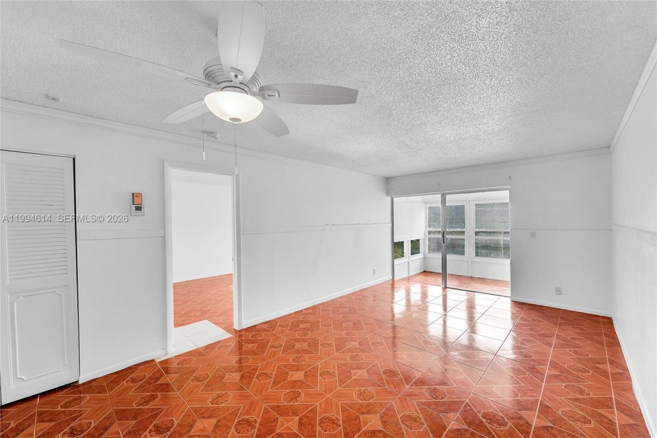 3090 NW 46th Ave , Unit 212C, Lauderdale Lakes, FL 33313 Photo