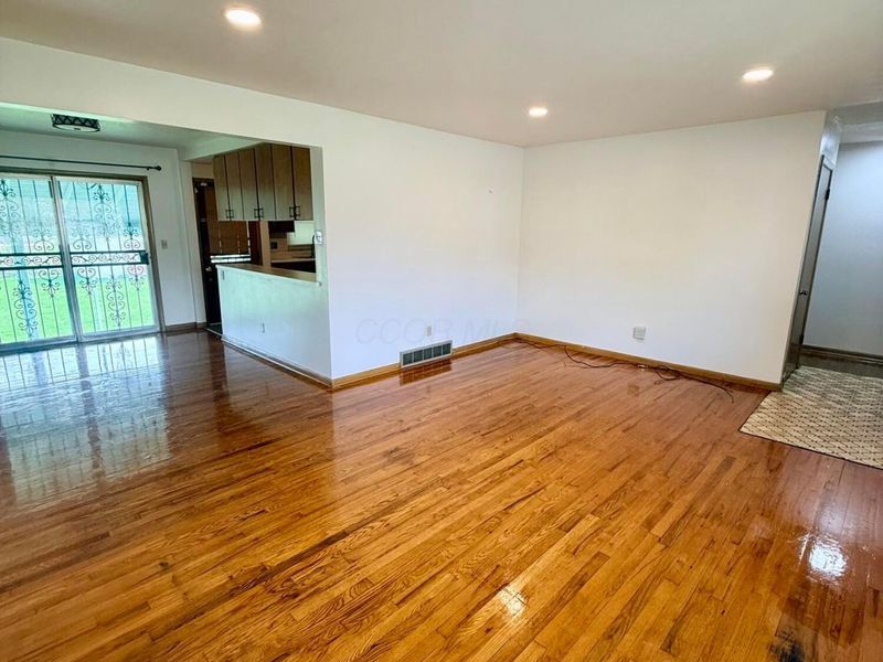 4397 Wright Avenue, Columbus, OH 43213 Photo 5